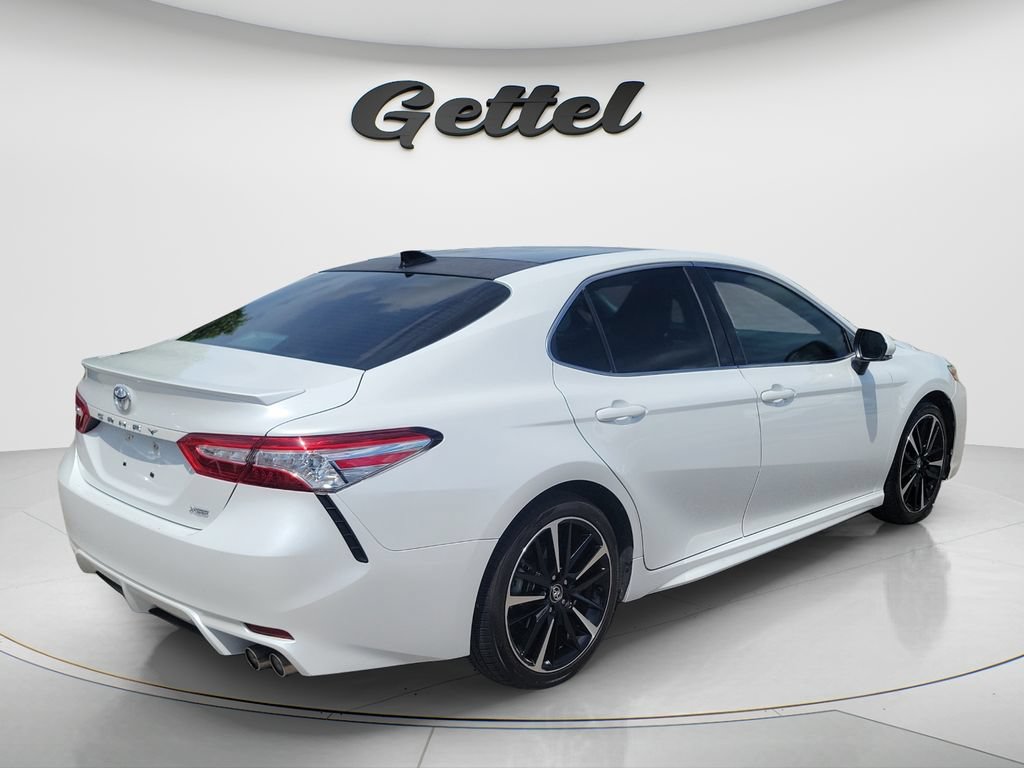 Used 2020 Toyota Camry XSE FWD image 5