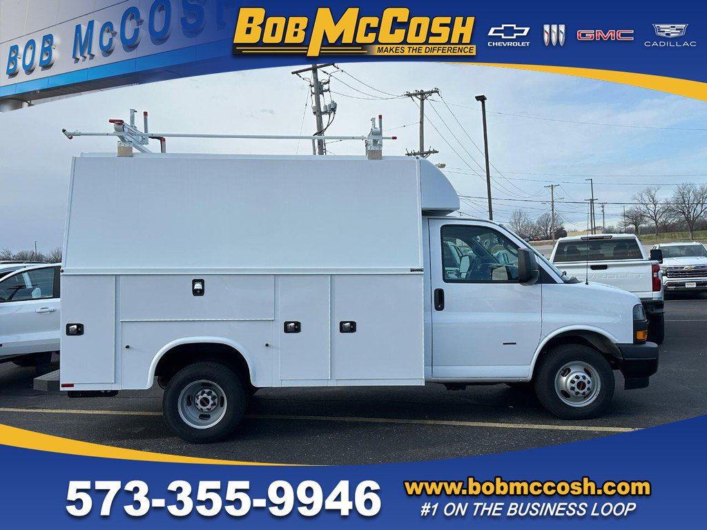 New 2024 GMC Savana 3500 w/ Power Convenience Package
