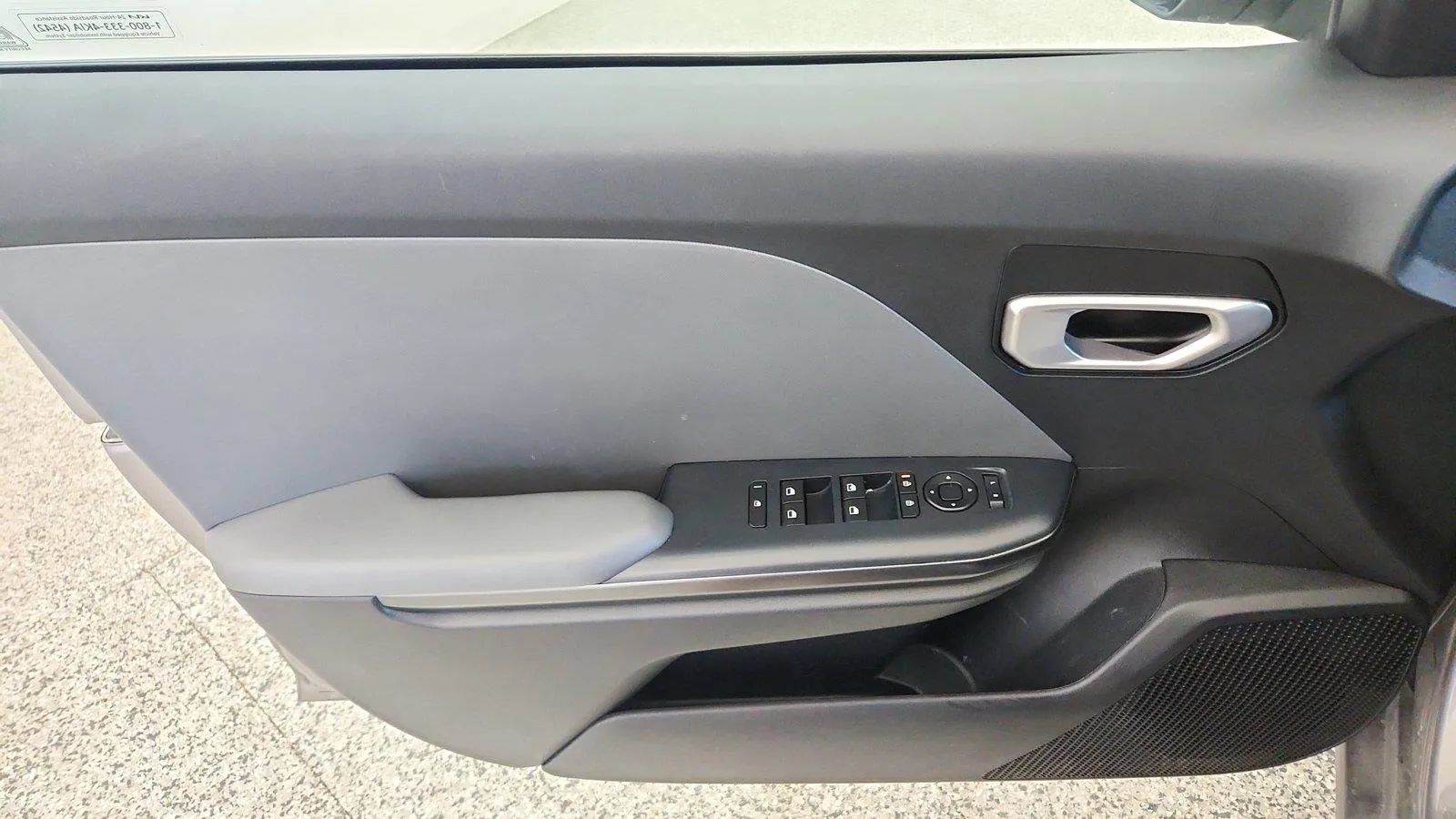 Used 2025 Kia K4 FWD image 24