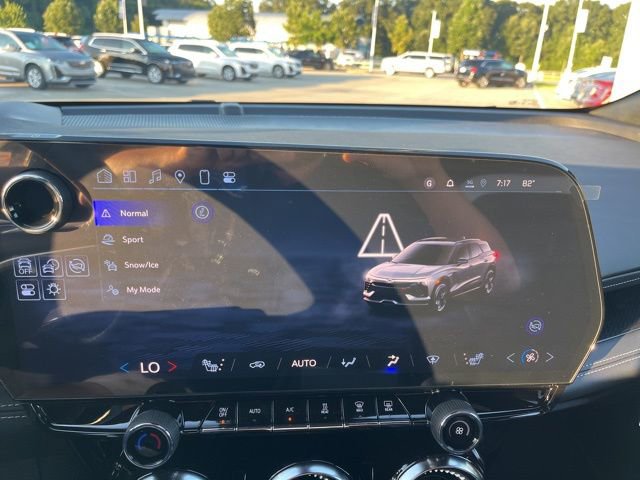 New 2025 Chevrolet Blazer EV LT image 29