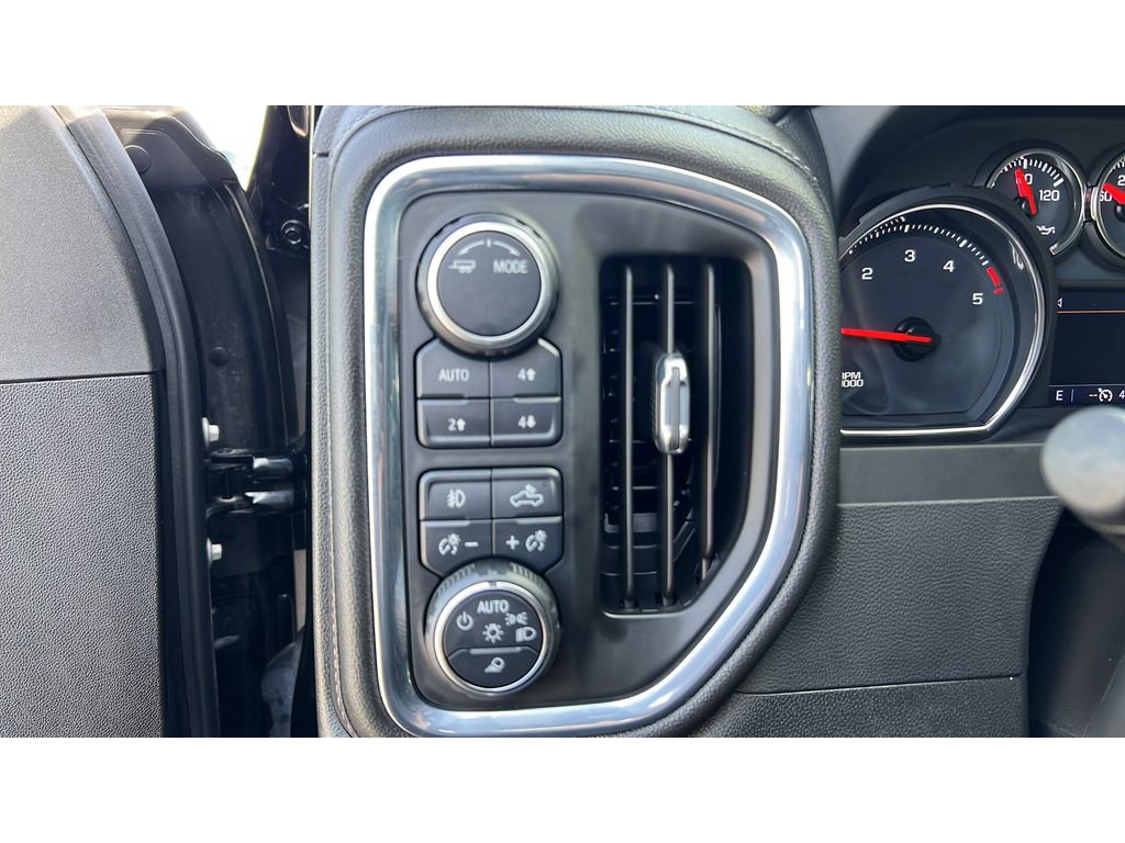 Certified 2023 Chevrolet Silverado 3500 LTZ w/ LTZ Plus Package image 23