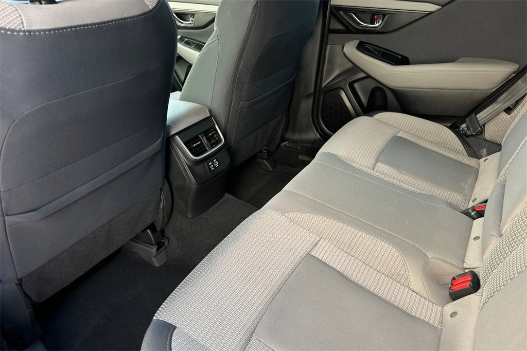 Used 2025 Subaru Outback Premium w/ Popular Package #1A image 12