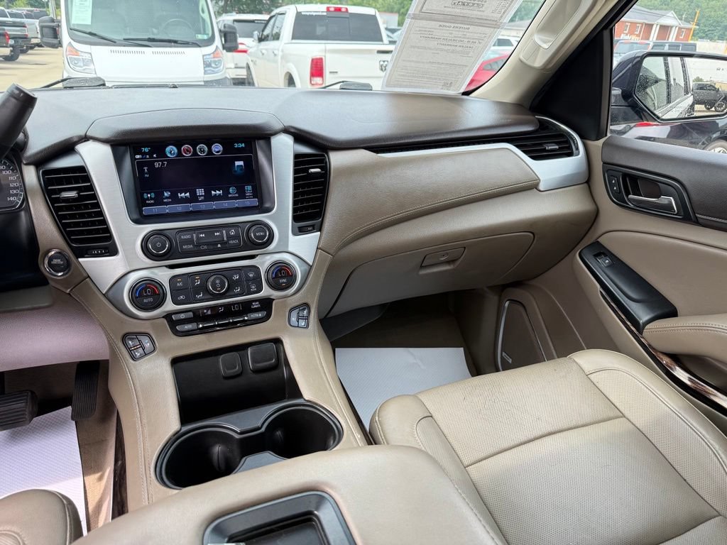Used 2019 GMC Yukon SLT w/ HD Trailering Package AWD/4WD image 13