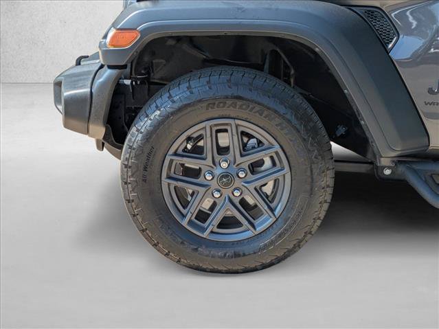 Used 2024 Jeep Wrangler Unlimited Sport AWD/4WD image 23