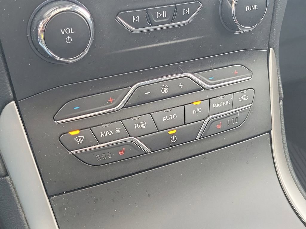 Used 2020 Ford Edge SEL w/ Convenience Package image 22