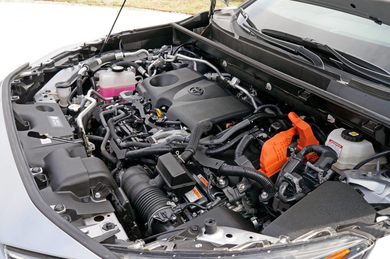 Used 2021 Toyota RAV4 XSE image 15