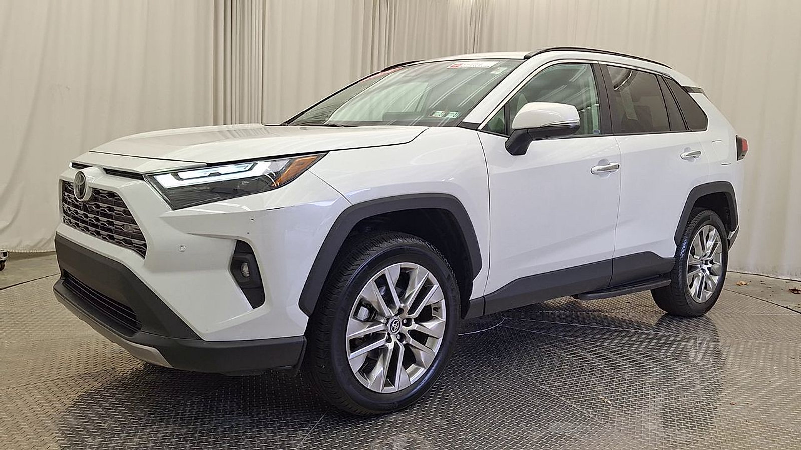 Certified 2024 Toyota RAV4 Limited w/ Advanced Technology Package AWD/4WD image 11