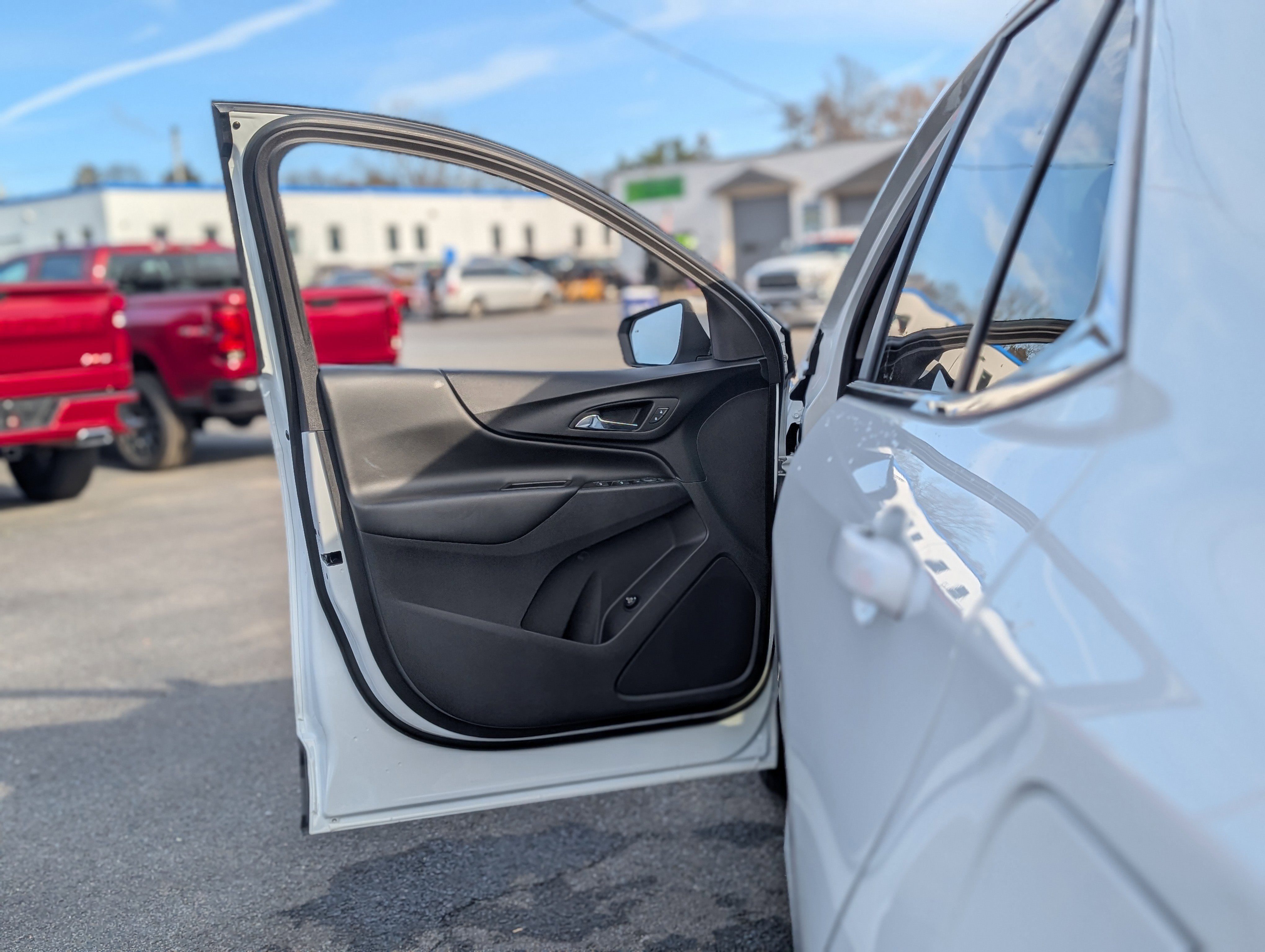 Used 2024 Chevrolet Equinox LT w/ LPO, Floor Liner Package image 26