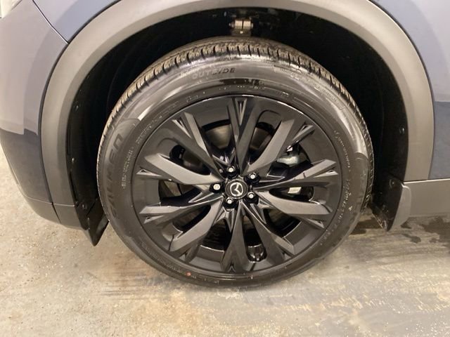 Certified 2025 MAZDA CX-90 Plug-In Hybrid w/Premium Sport image 32