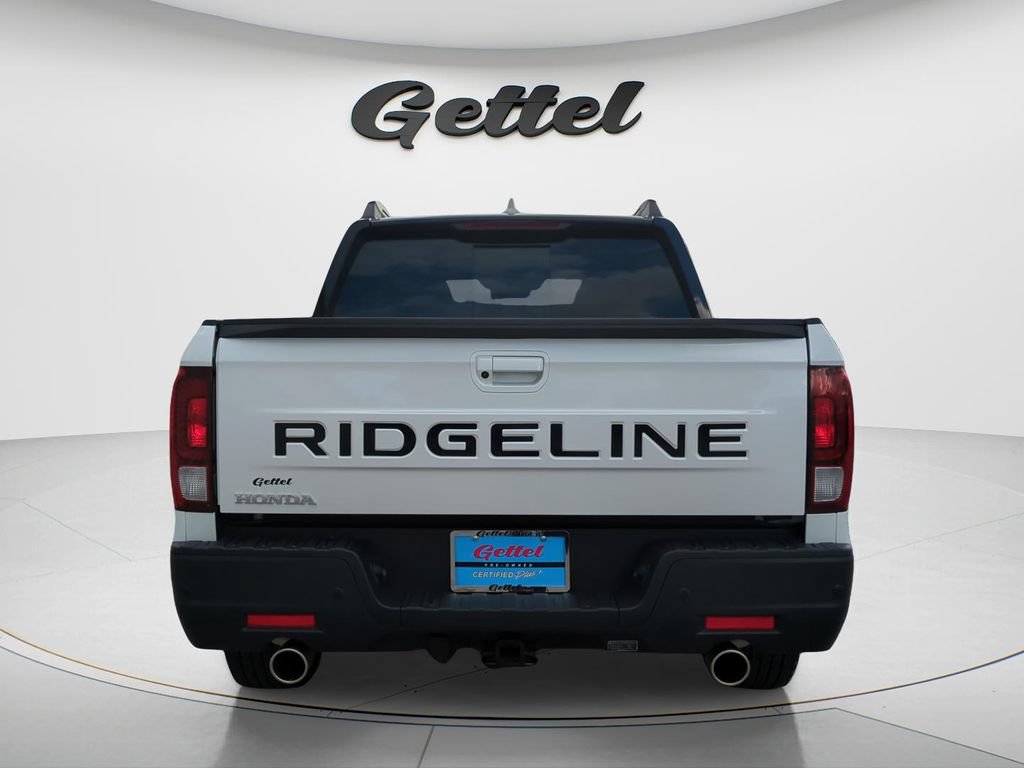 Used 2025 Honda Ridgeline Black Edition image 6