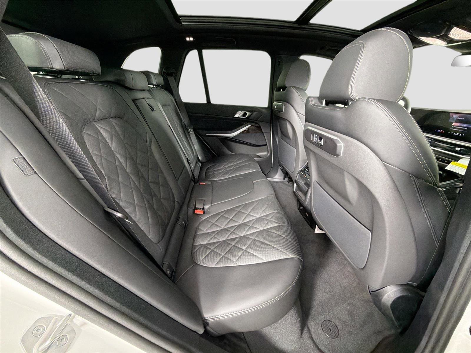 New 2026 BMW X5 sDrive40i RWD image 28