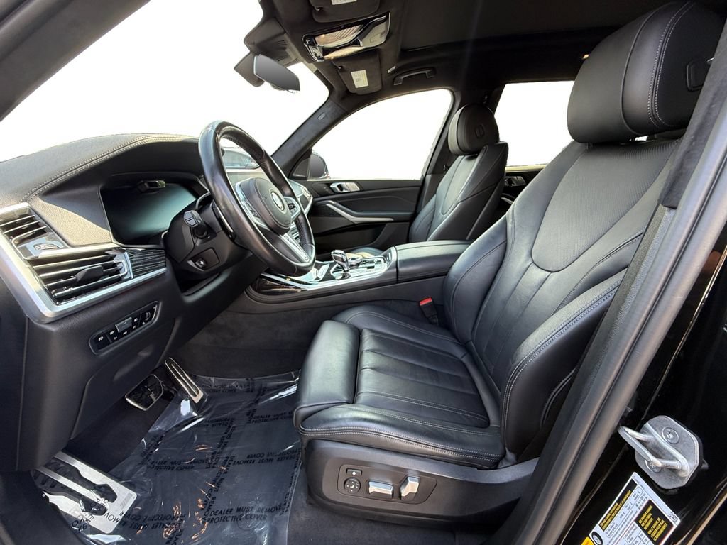 Used 2022 BMW X7 xDrive40i w/ M Sport Package AWD/4WD image 9