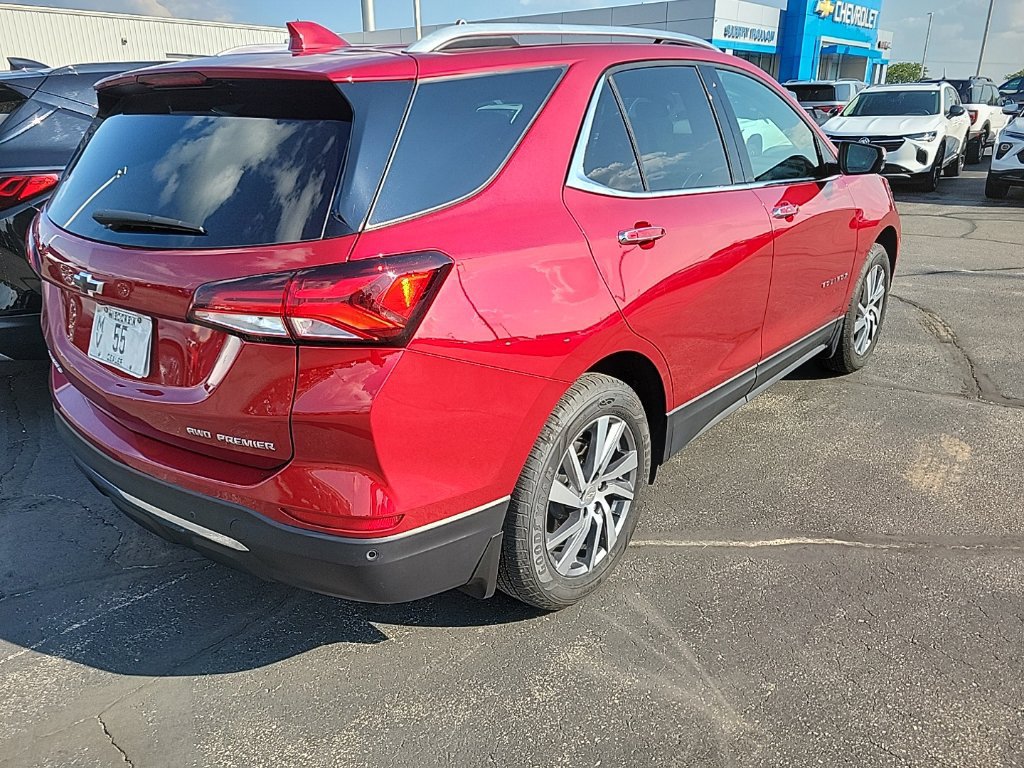Used 2023 Chevrolet Equinox Premier AWD/4WD image 5
