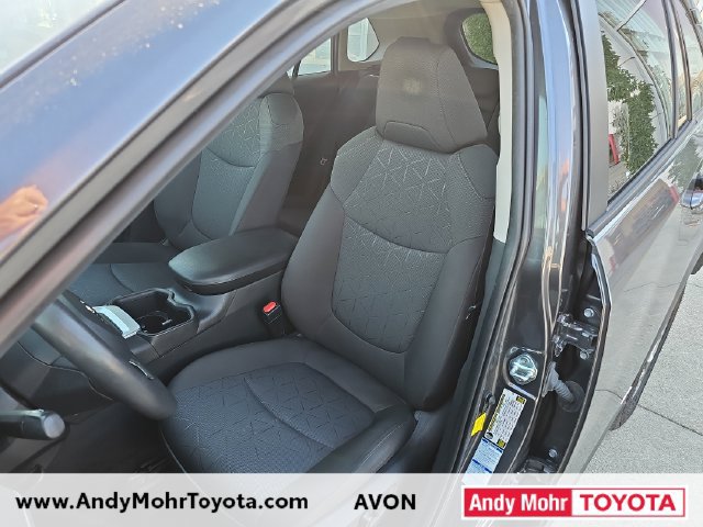 Used 2022 Toyota RAV4 XLE w/ XLE Grade Weather Package AWD/4WD image 10