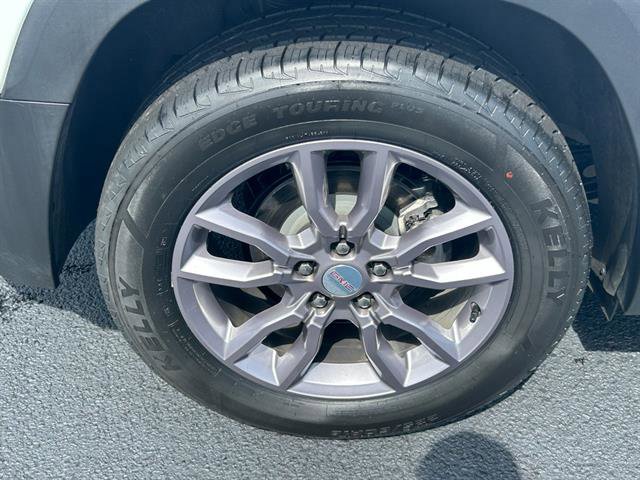 Used 2023 GMC Terrain SLT w/ Infotainment Package II image 30