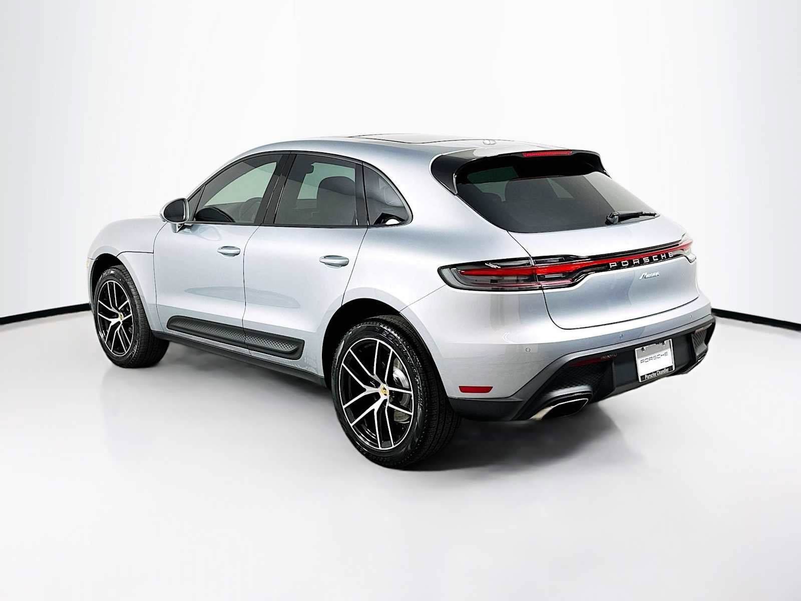 New 2025 Porsche Macan image 3