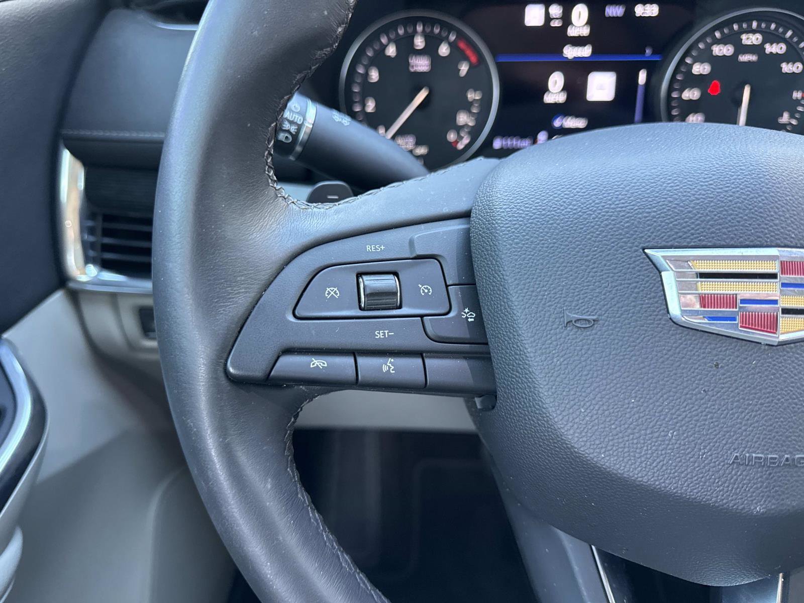 Used 2019 Cadillac XT4 Premium Luxury w/ Technology Package image 15