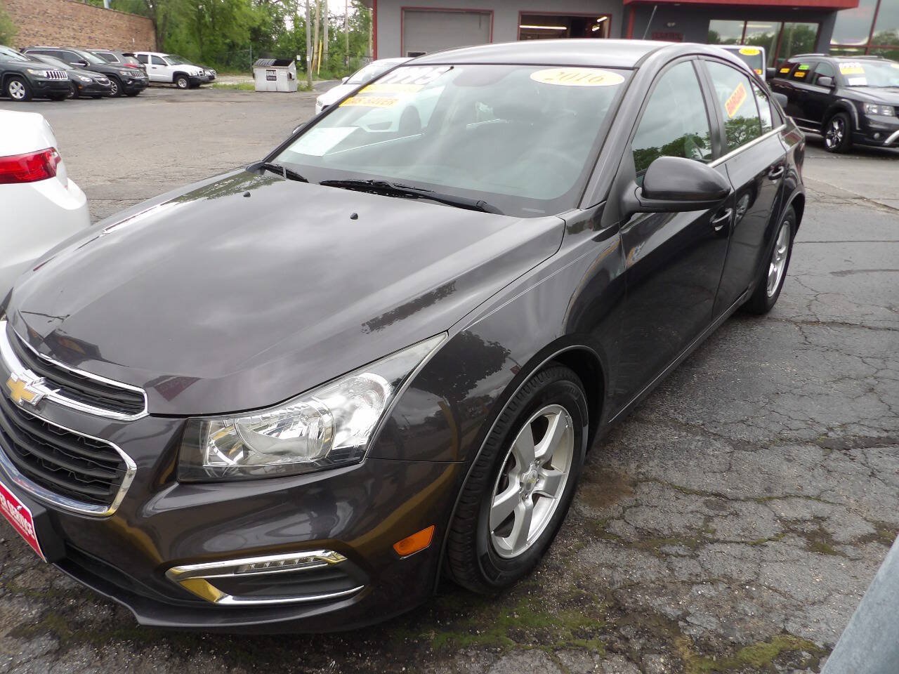 Used 2016 Chevrolet Cruze LT FWD image 1