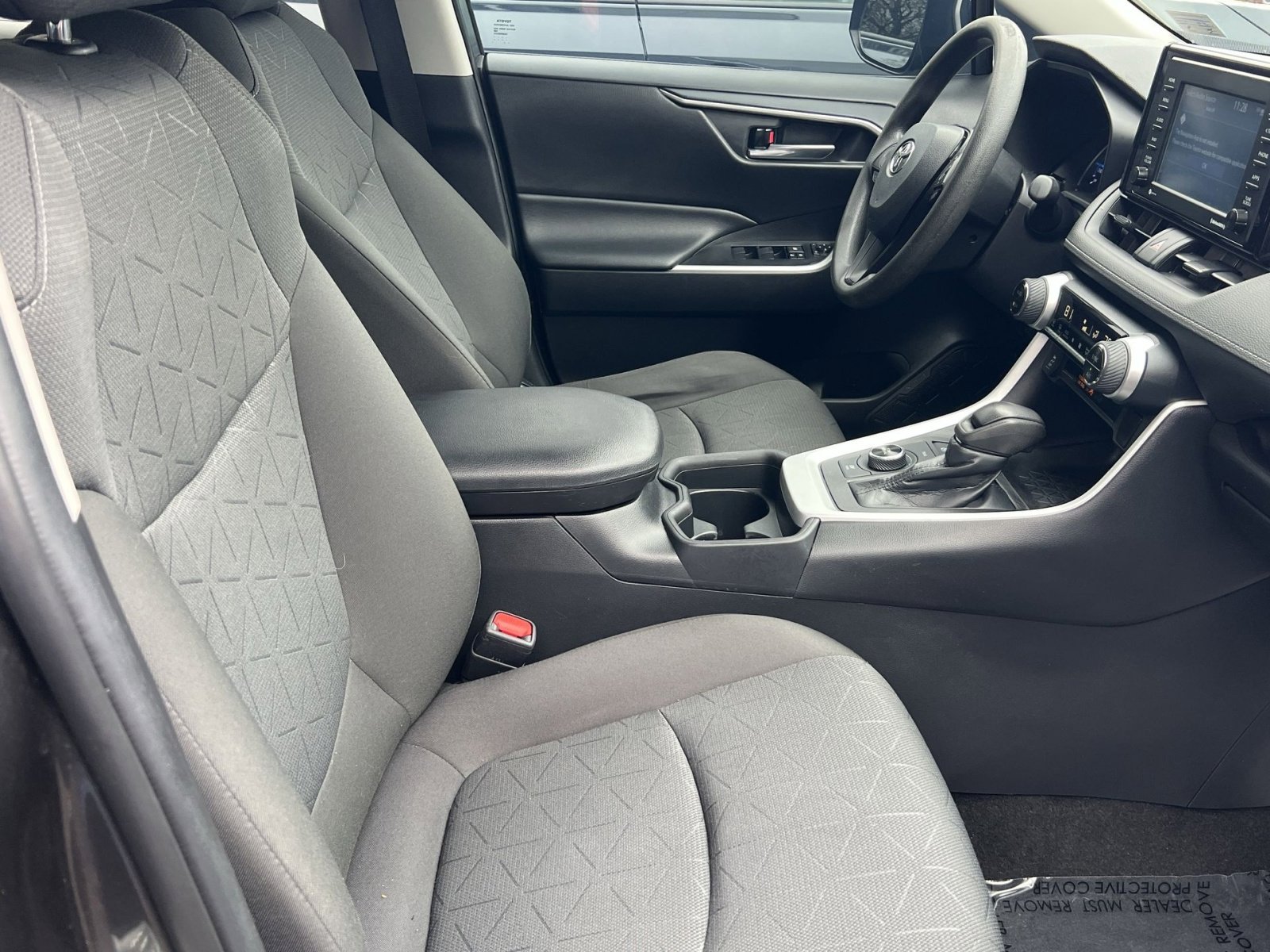 Used 2021 Toyota RAV4 XLE image 25