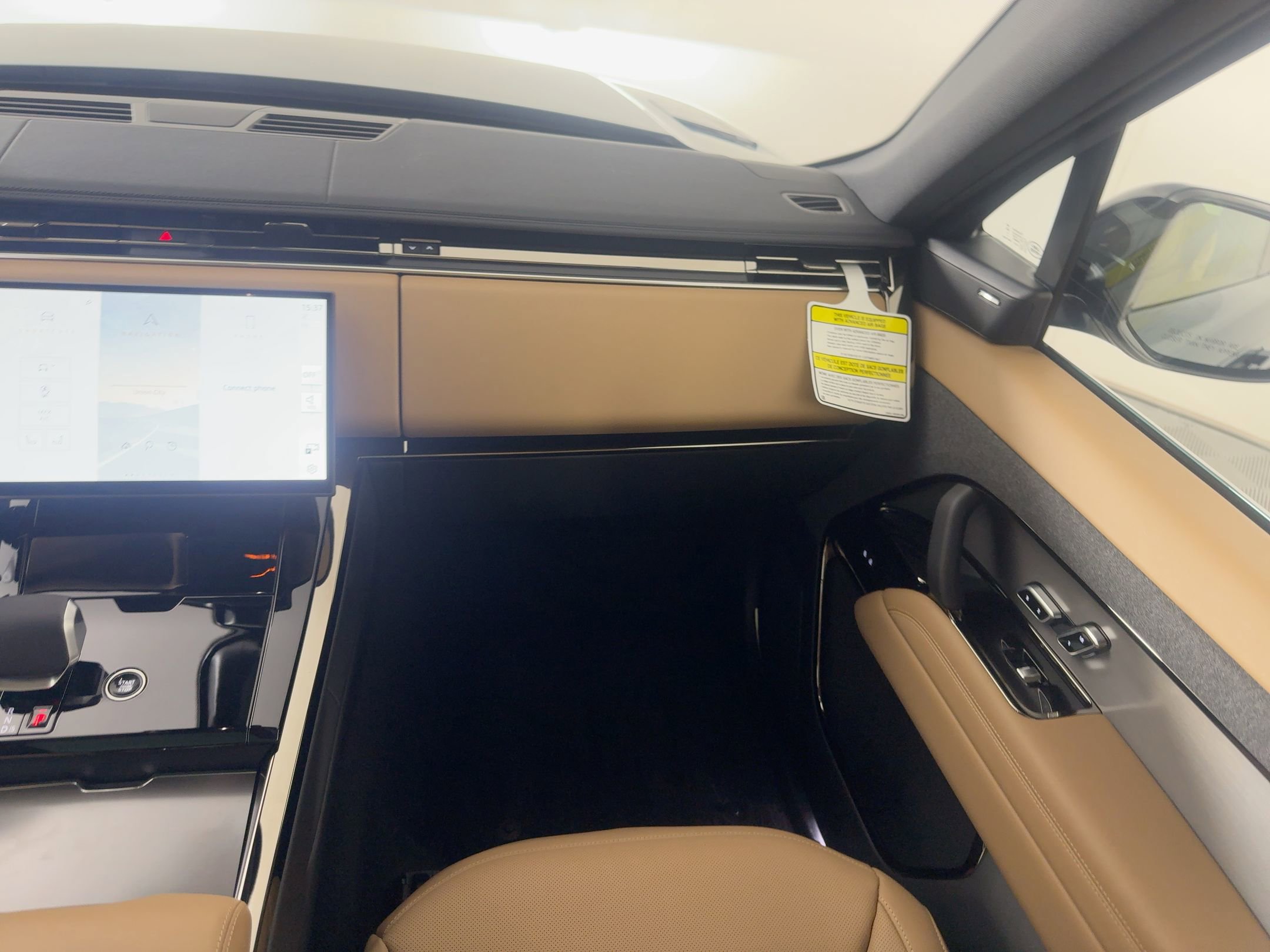 New 2025 Land Rover Range Rover Sport SE image 26