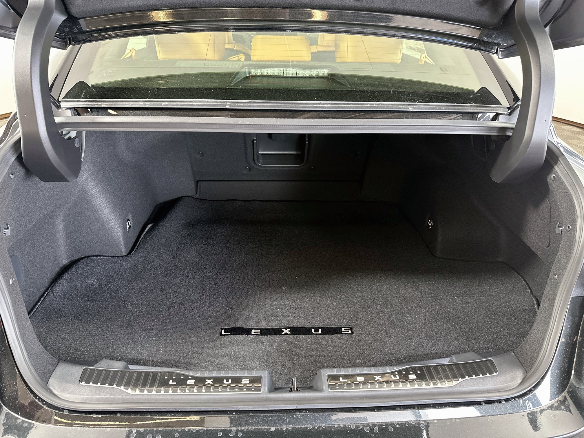 New 2026 Lexus ES 500e w/ Convenience Package AWD/4WD image 24