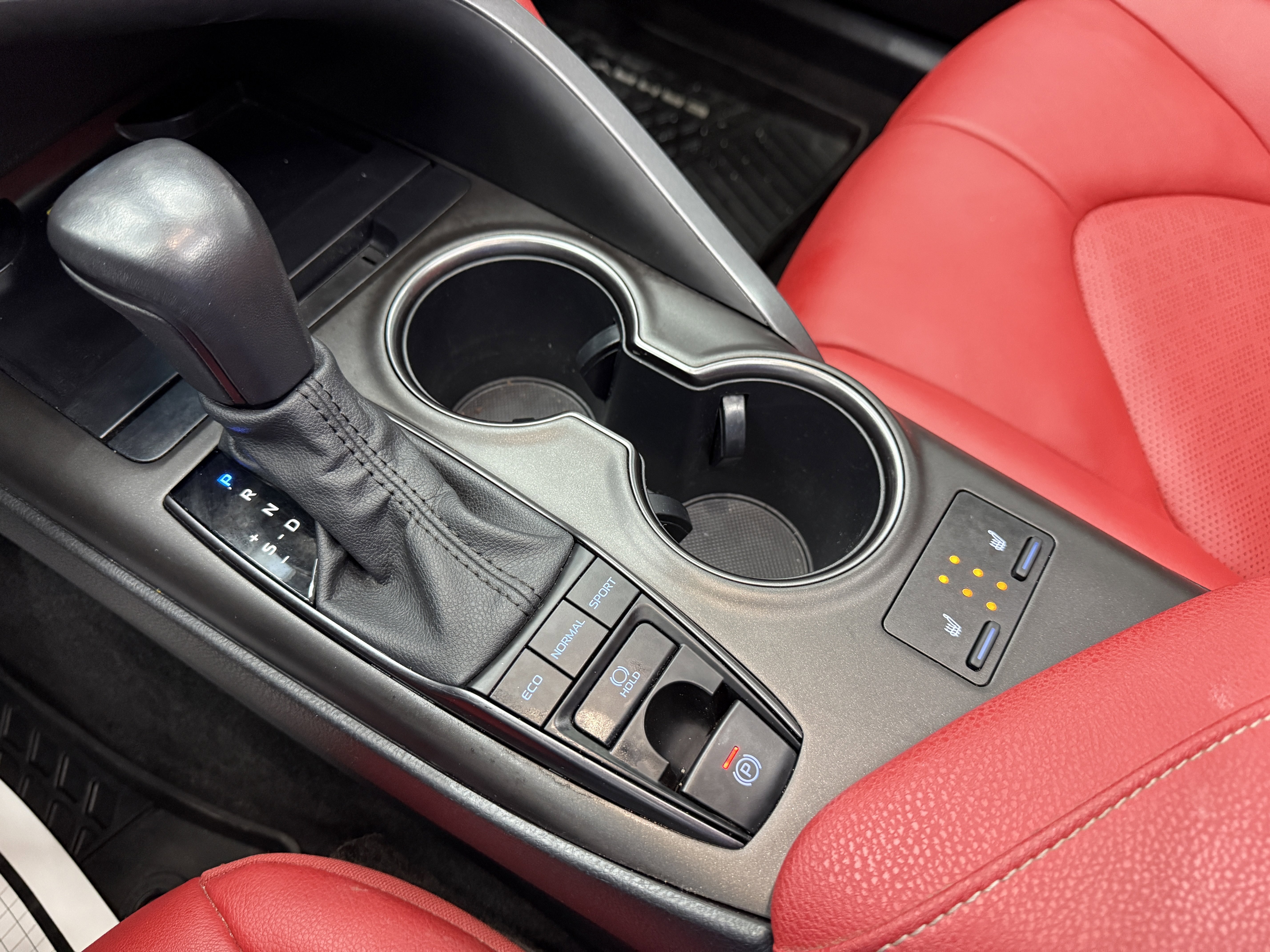 Used 2023 Toyota Camry XSE image 21