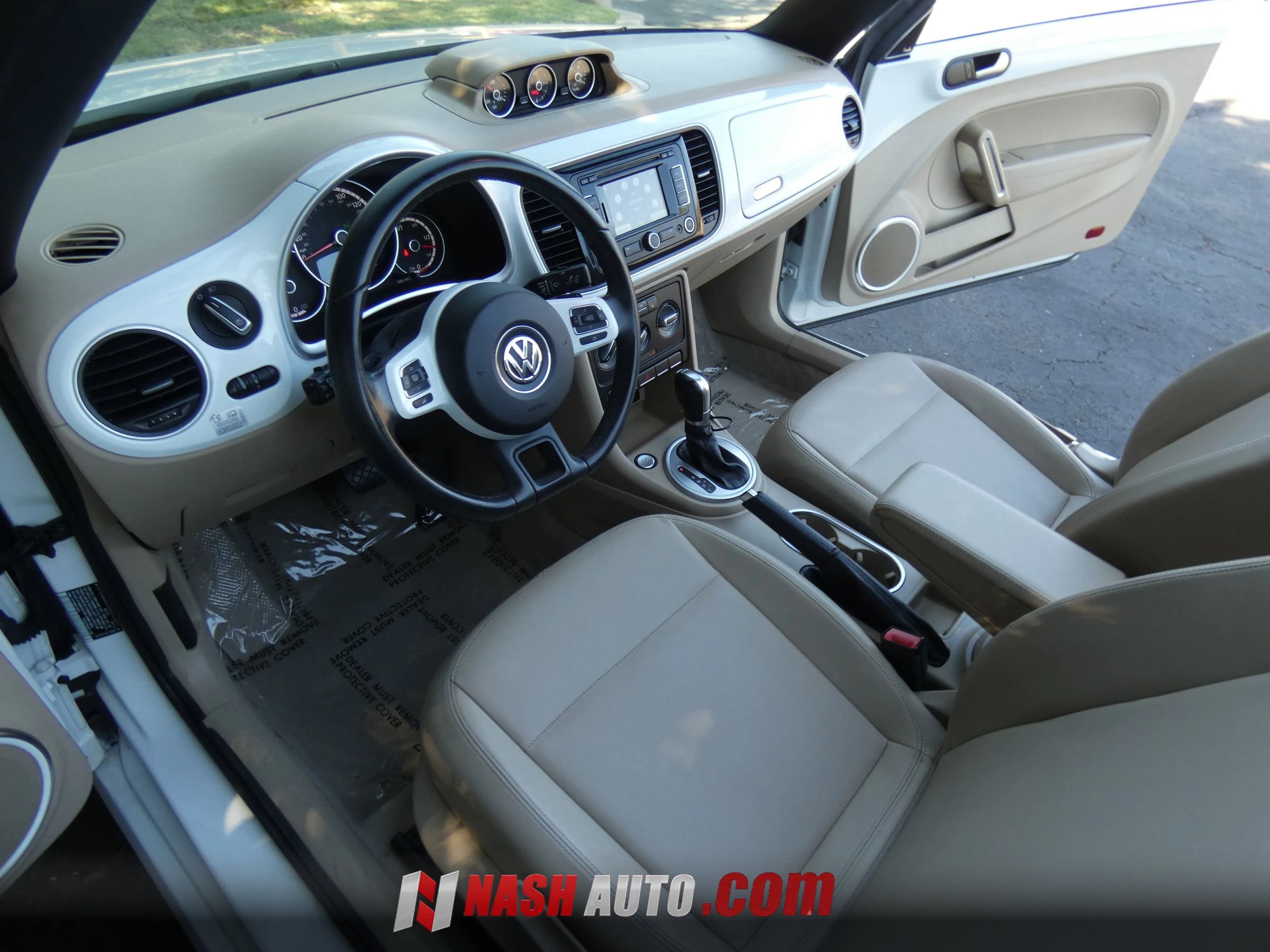 Used 2014 Volkswagen Beetle TDI FWD image 40