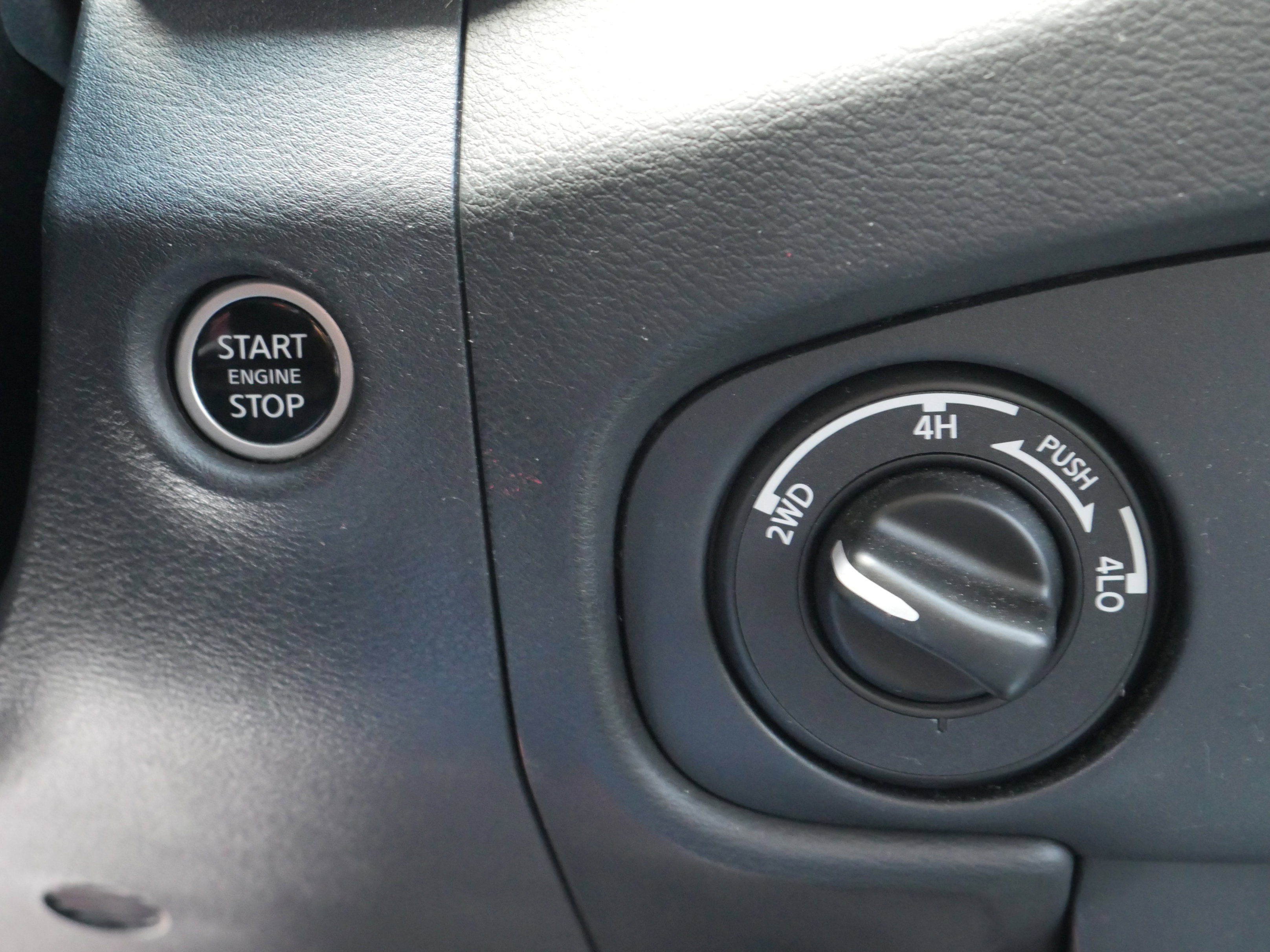Certified 2023 Nissan Frontier SV w/ Technology Package AWD/4WD image 8