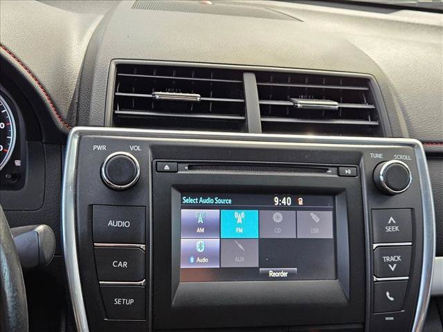 Used 2015 Toyota Camry SE FWD image 13