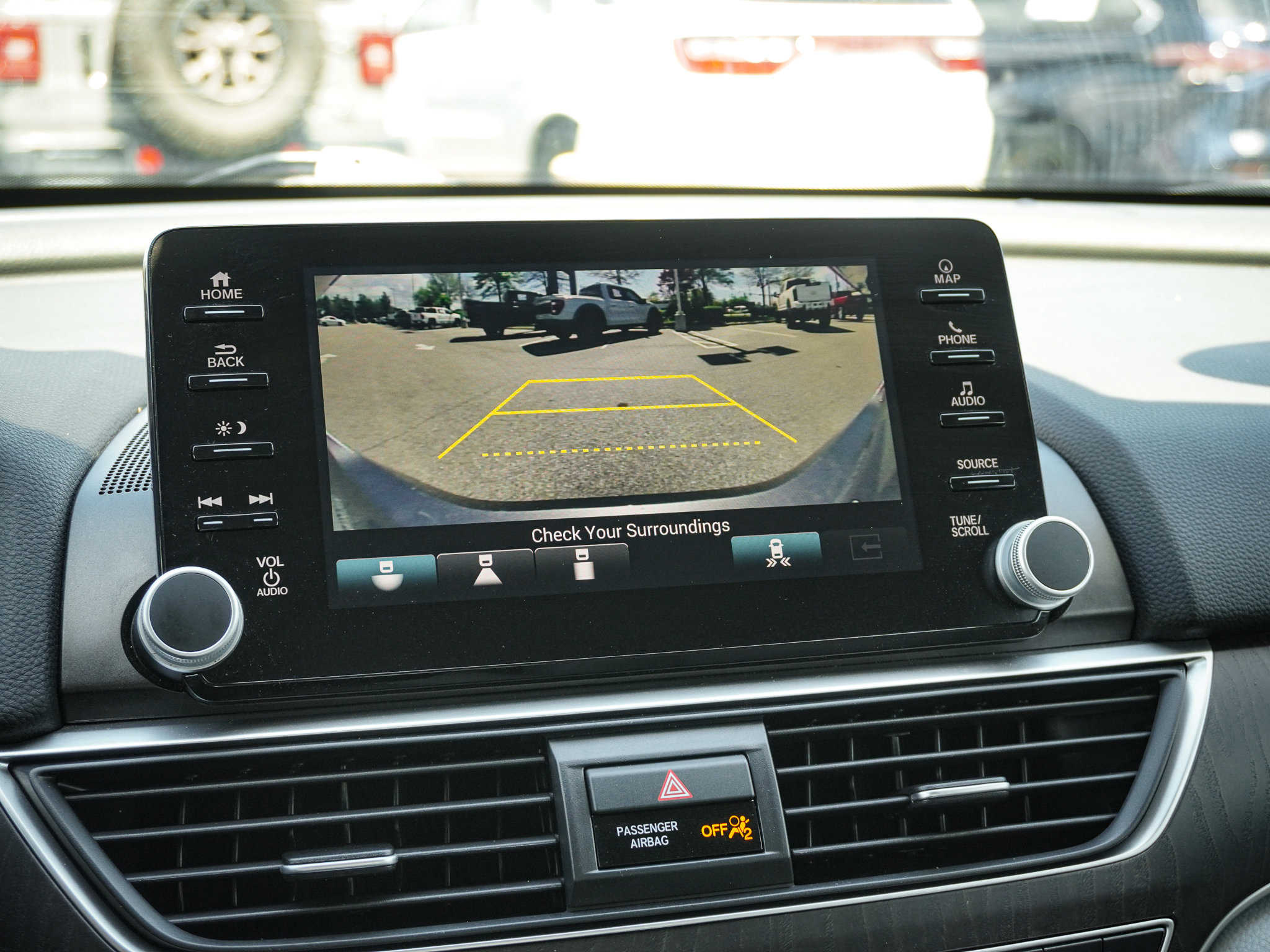 Used 2018 Honda Accord Touring image 27