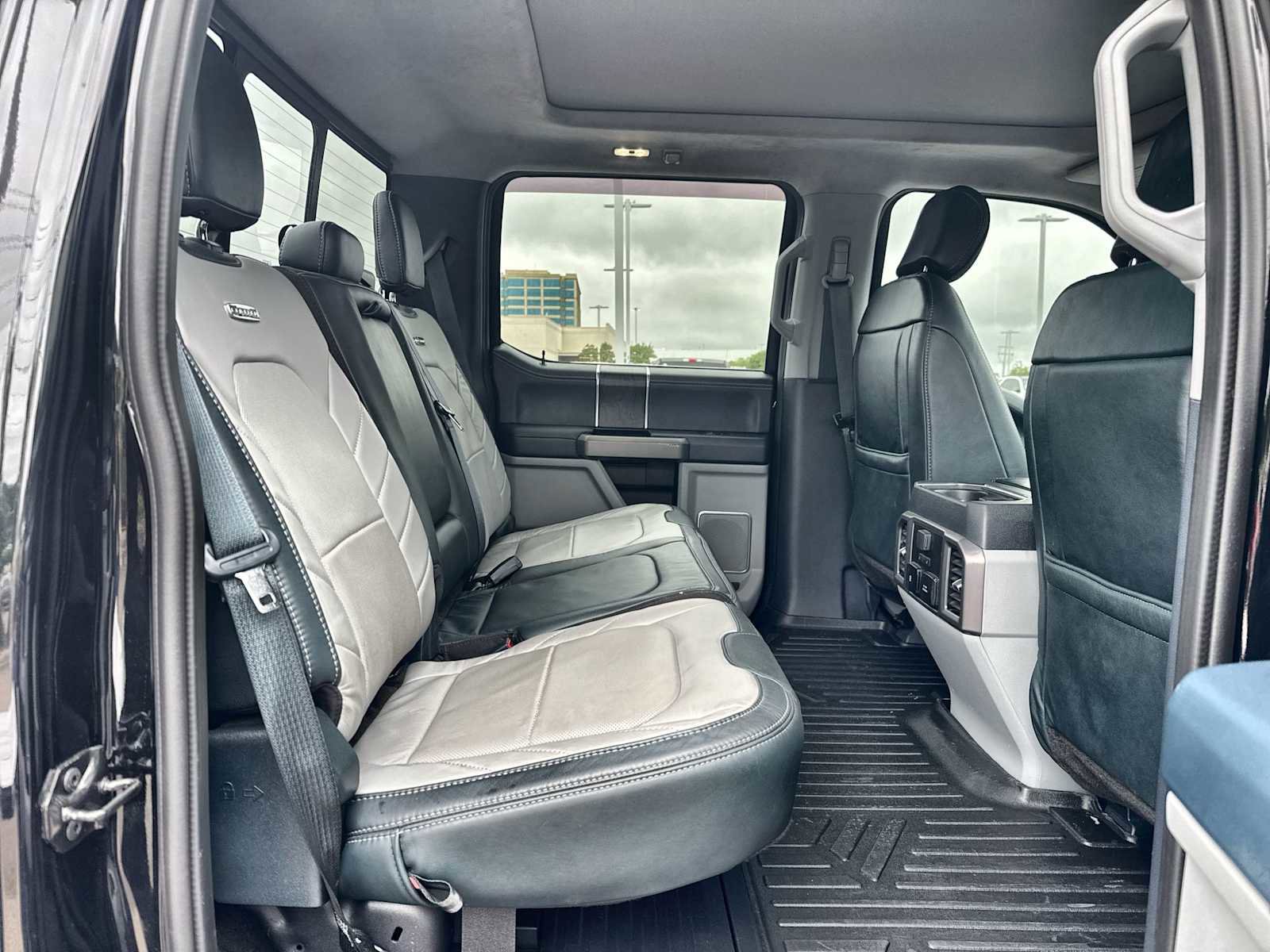 Used 2022 Ford F350 Limited w/ FX4 Off-Road Package AWD/4WD image 19
