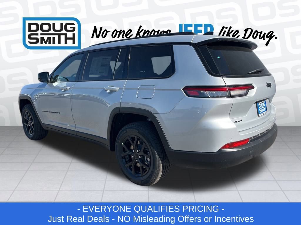 New 2025 Jeep Grand Cherokee L Laredo image 31