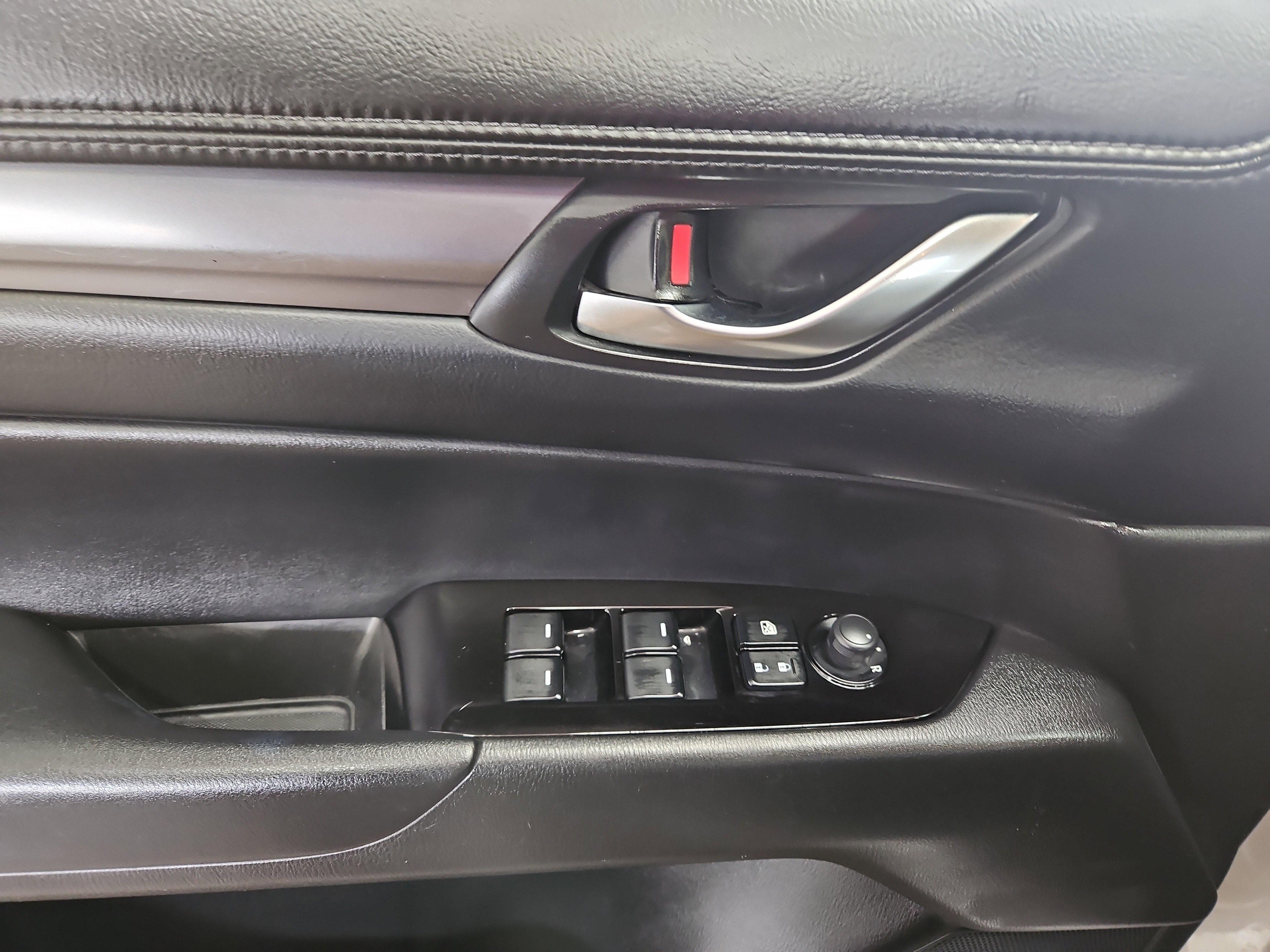 Used 2024 MAZDA CX-5 AWD 2.5 S w/ Select Package image 7