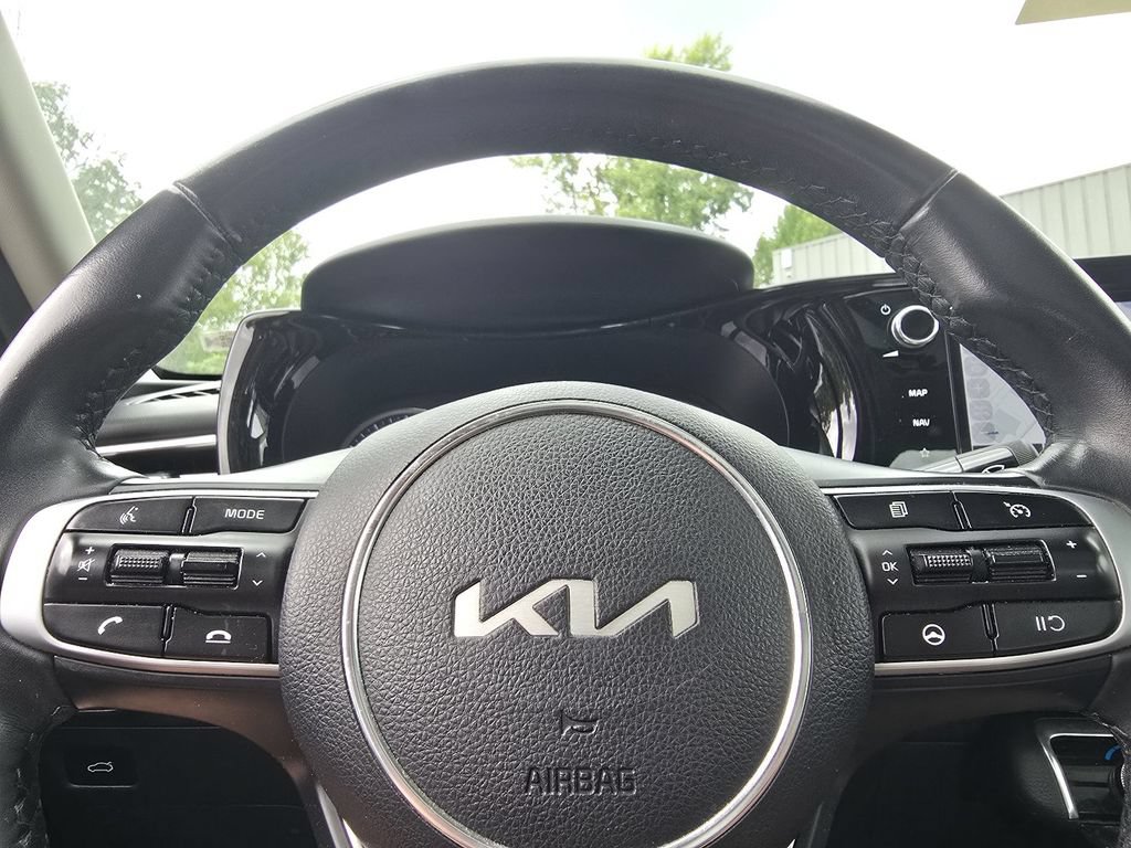 Used 2023 Kia K5 EX FWD image 27