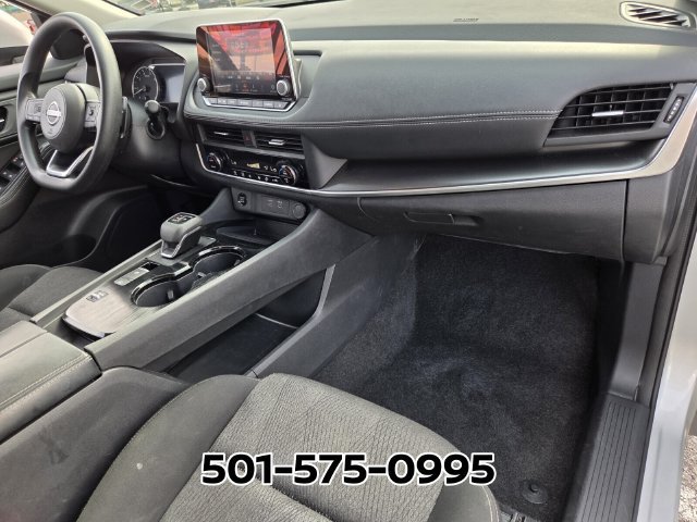 Used 2024 Nissan Rogue SV FWD image 17