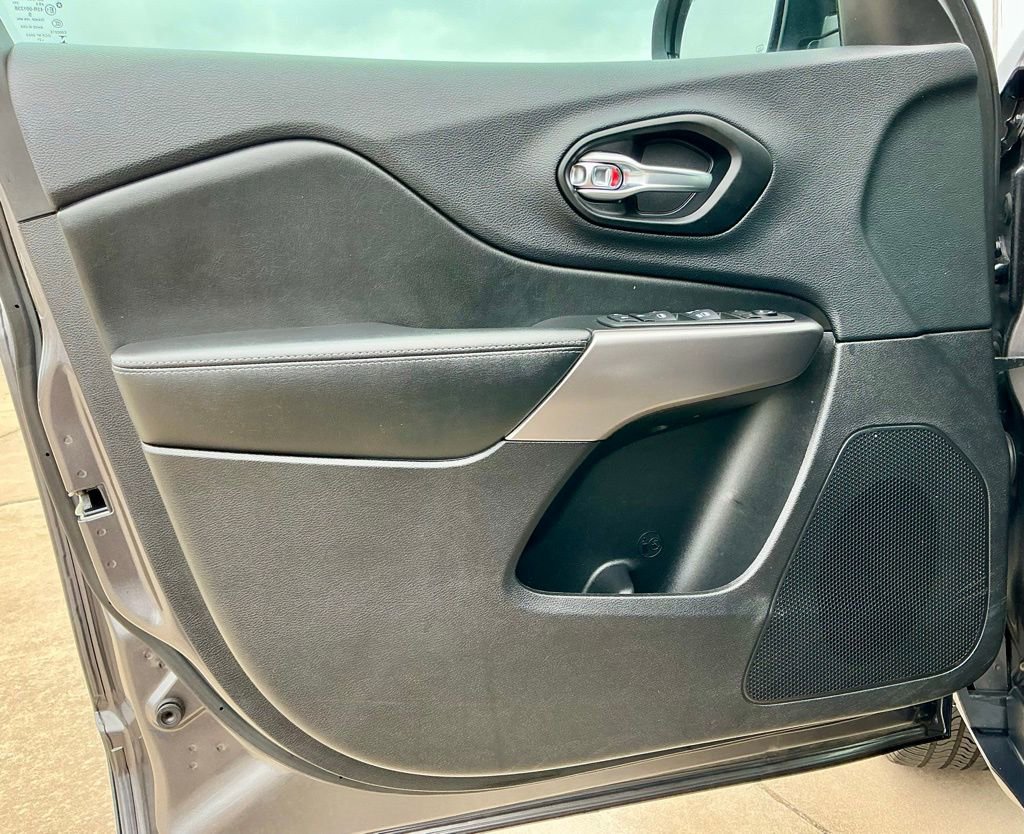 Used 2022 Jeep Cherokee Latitude Lux image 42