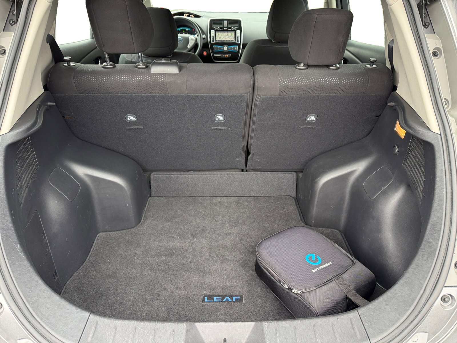 Used 2016 Nissan Leaf SV image 17