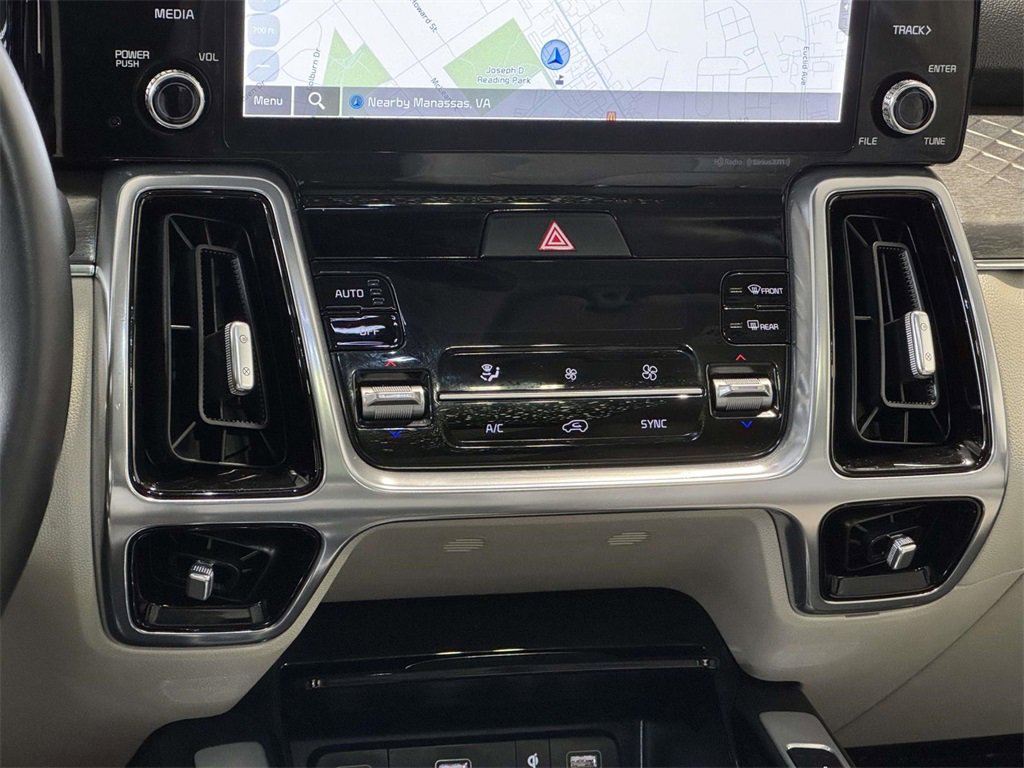 Used 2023 Kia Sorento SX image 24