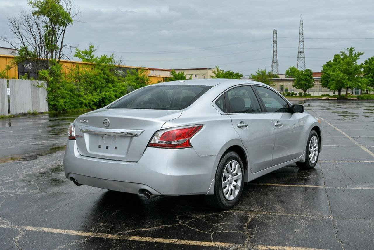 Used 2015 Nissan Altima 2.5 S w/ Power Driver Seat Package FWD image 6
