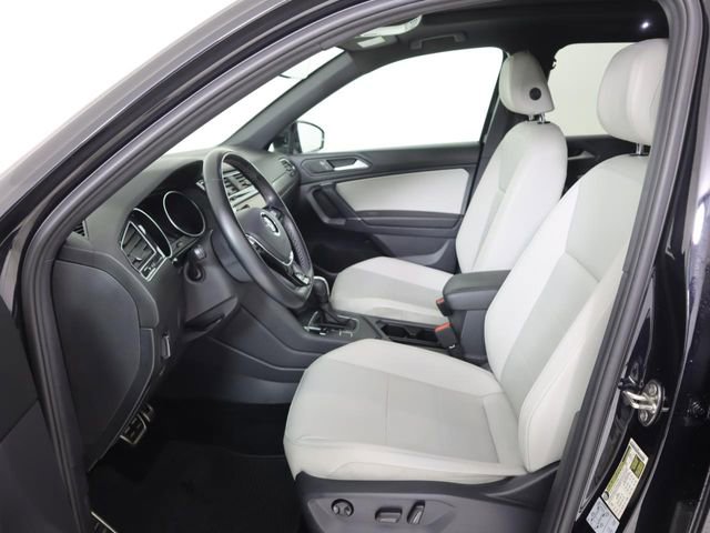 Used 2020 Volkswagen Tiguan SE R-Line image 12