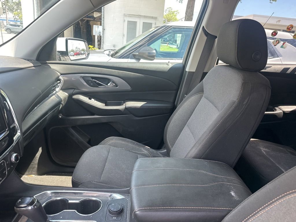 Used 2018 Chevrolet Traverse LT AWD/4WD image 9