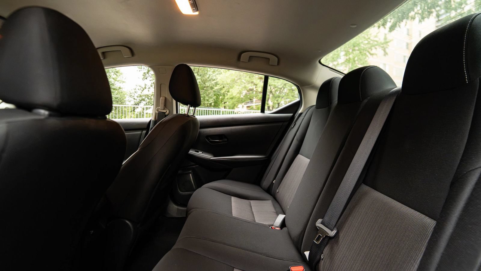 Used 2025 Nissan Sentra SV FWD image 19