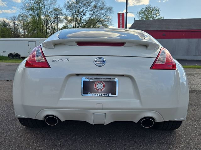 Used 2013 Nissan 370Z Touring w/ Sport Pkg RWD image 22