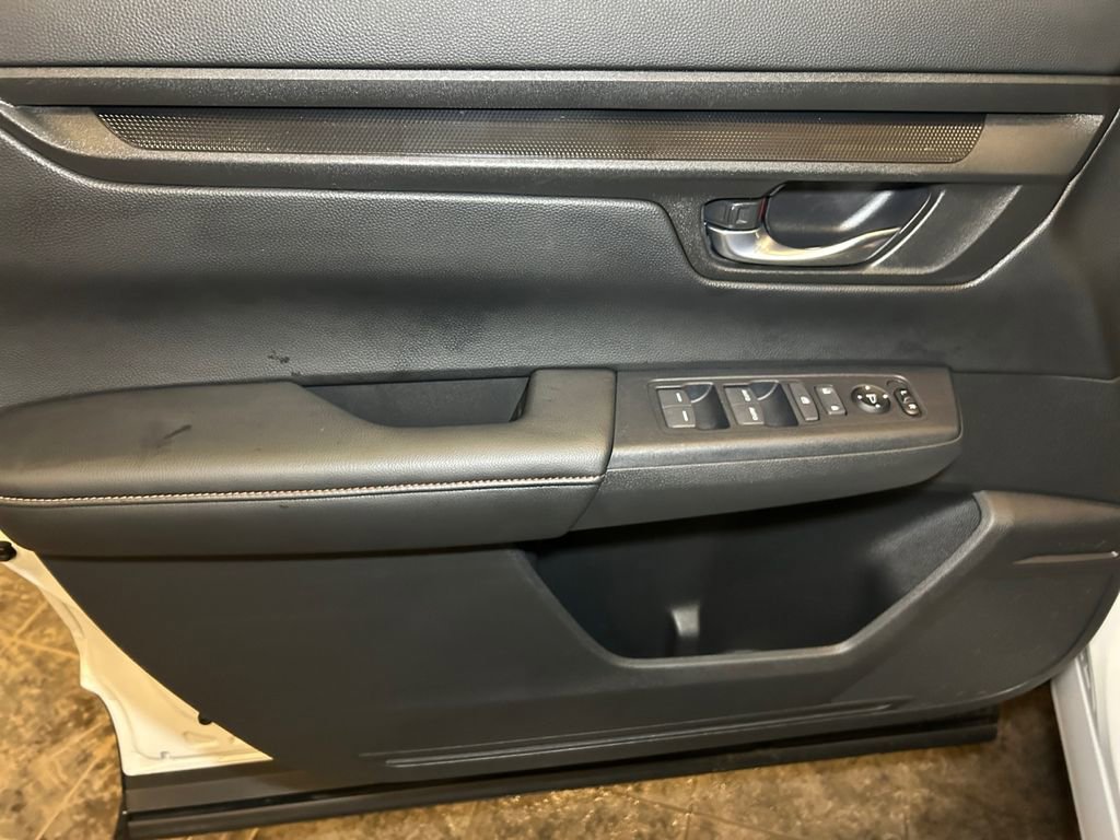 Used 2025 Honda CR-V Sport image 18