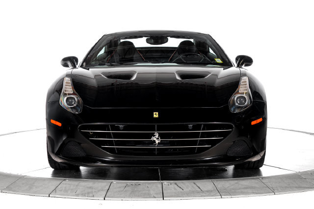 Used 2015 Ferrari California T RWD image 14