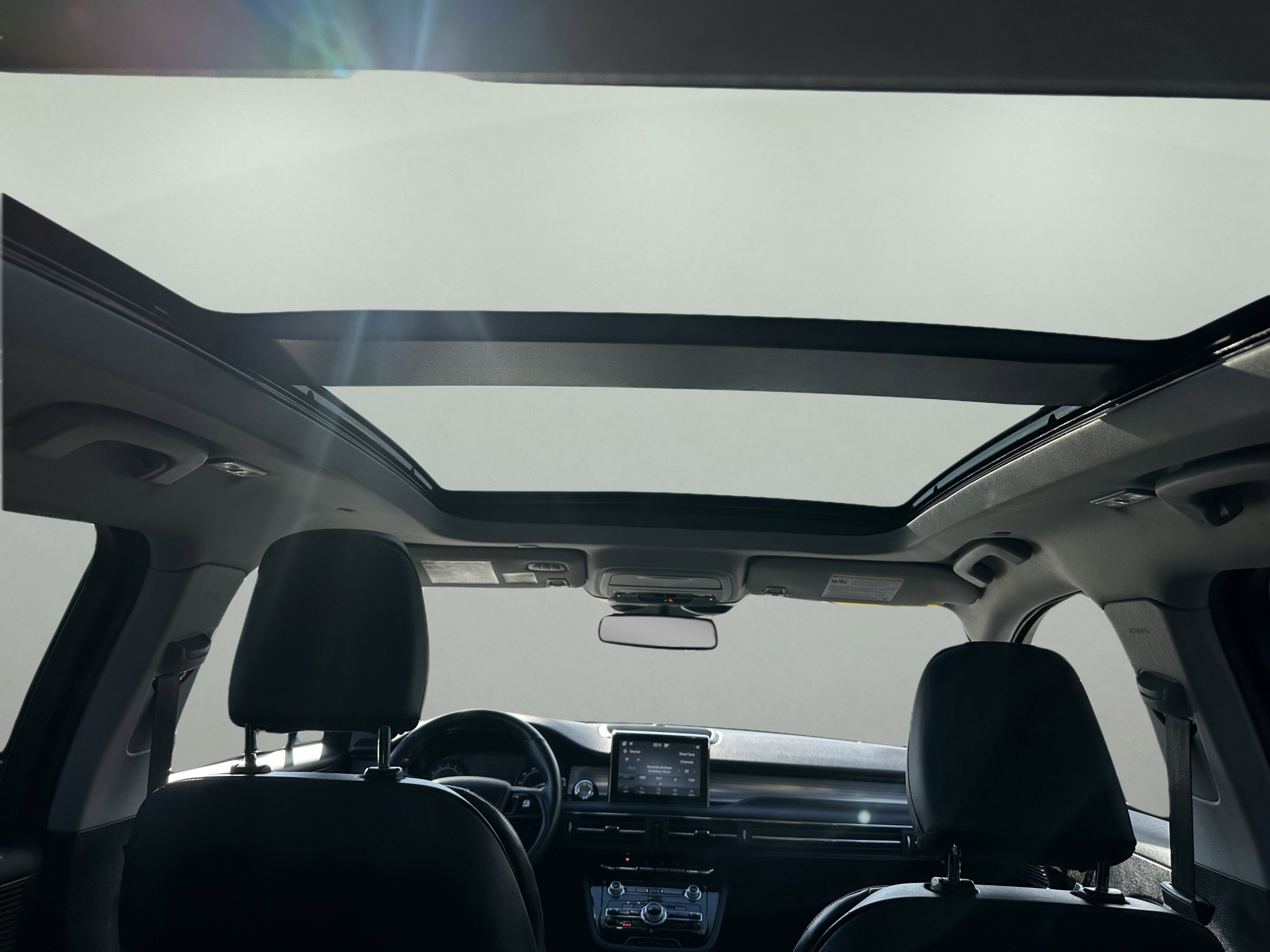 Certified 2022 Lincoln Corsair AWD w/ Premium Package image 17