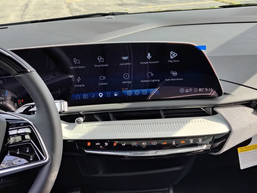 New 2027 Cadillac Optiq Sport AWD/4WD image 32