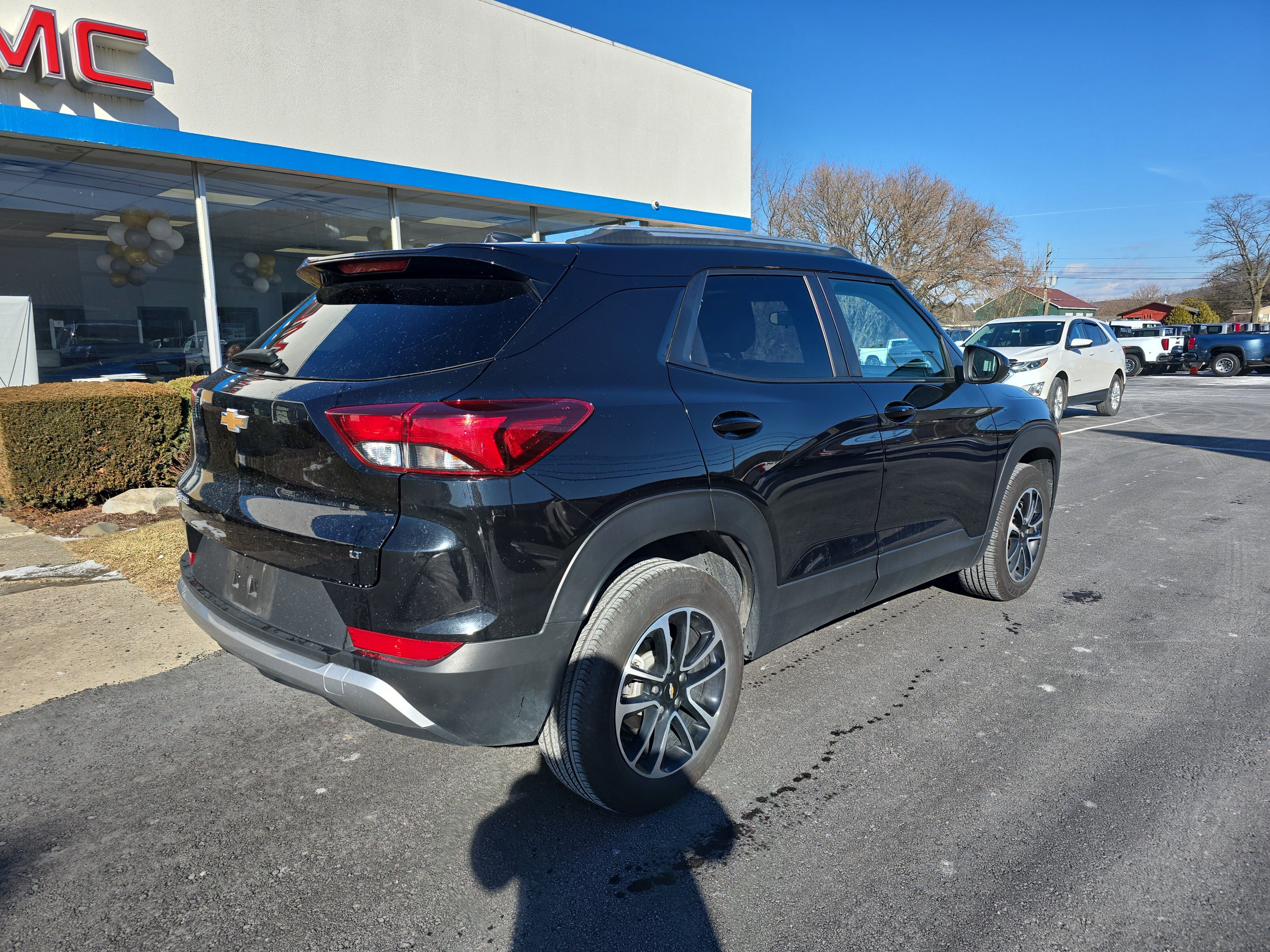 Used 2024 Chevrolet TrailBlazer LT image 3