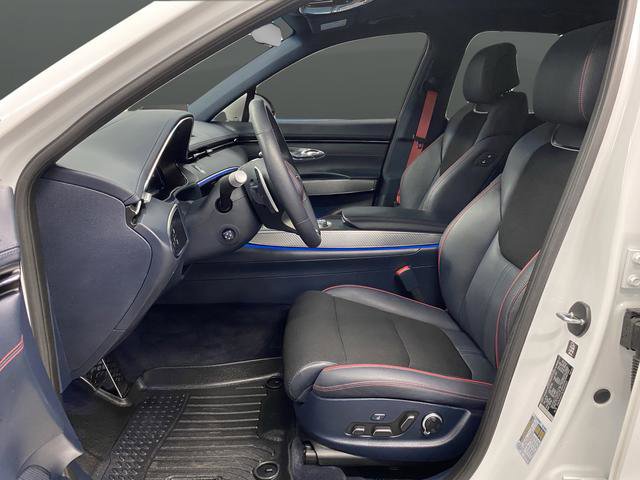 Used 2024 Genesis GV70 2.5T w/ Sport Prestige Package image 4