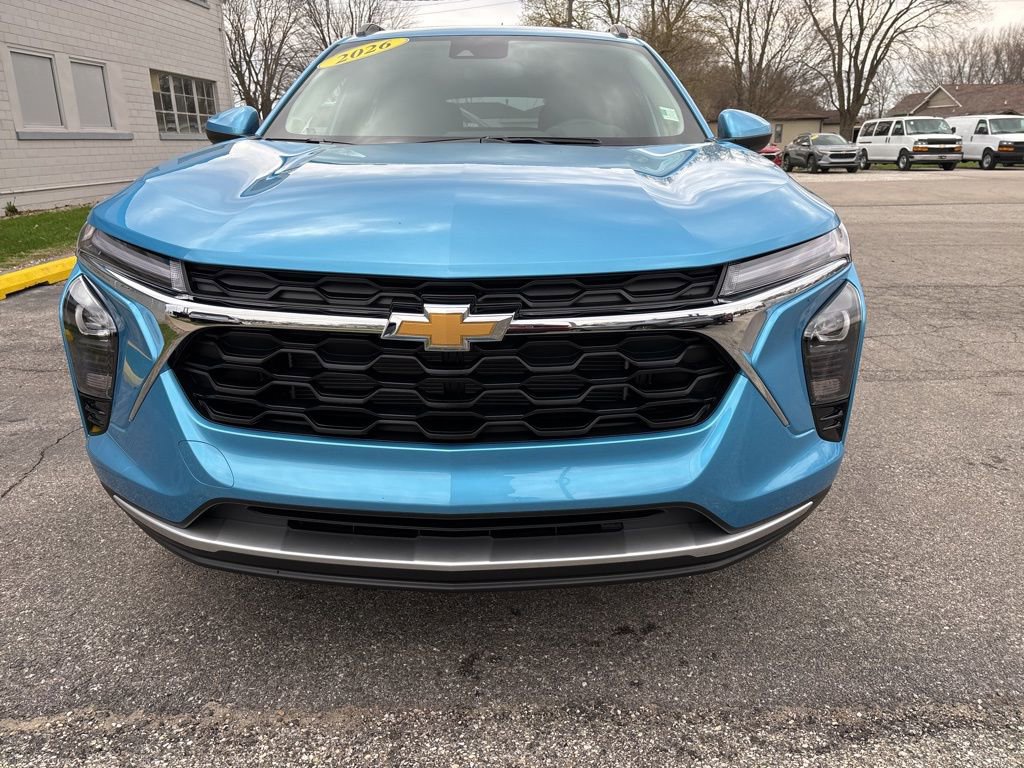 New 2026 Chevrolet Trax LT w/ Sunroof Package FWD image 2